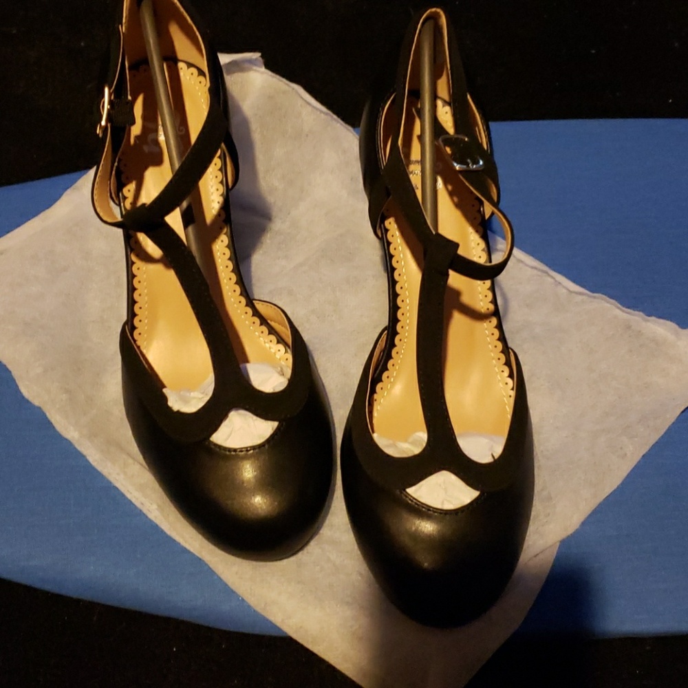 Black Shoes